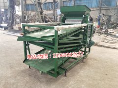 大型花椒篩選機、多層花椒篩選機、無刺青椒打靶機發往重慶豐都縣